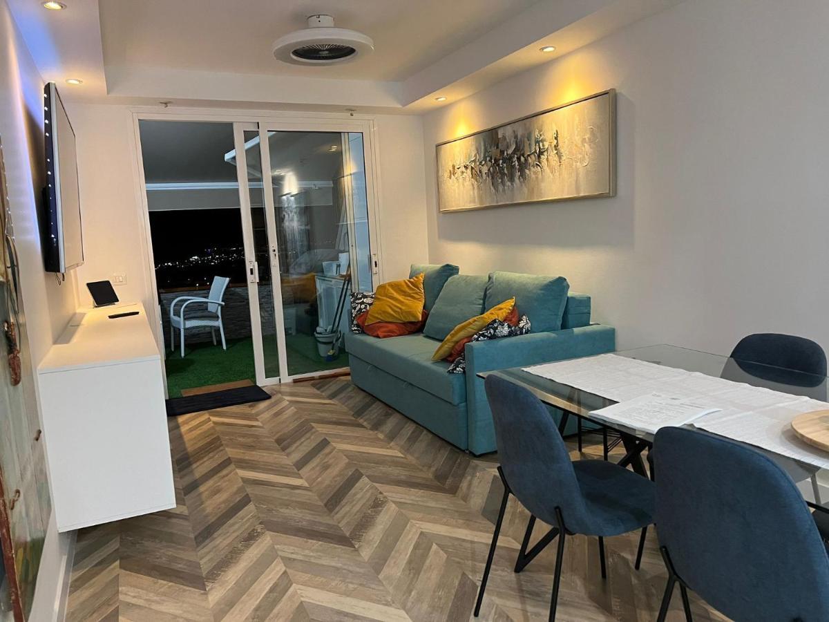 2 Bedroom Apartment With Breathtaking View Of The Sea - Sunset 阿德耶 外观 照片